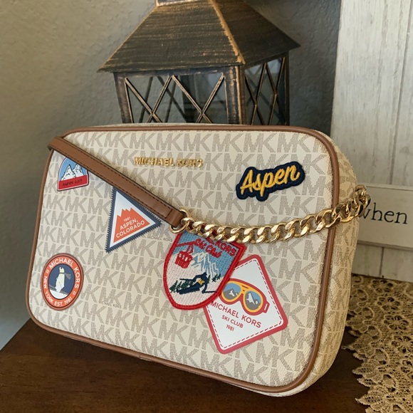 Aspen ♥️ new MK large Crossbody - Picture 7 of 8